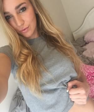 Kendra Sunderland